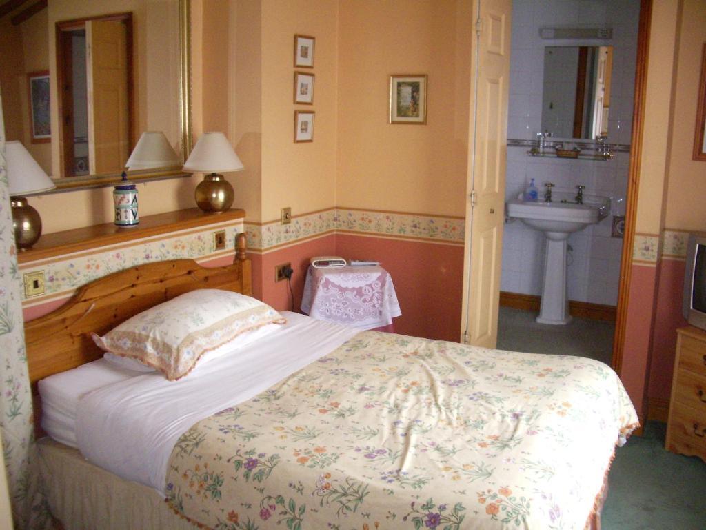 Compton House Bed & Breakfast Ashbourne  Exterior foto
